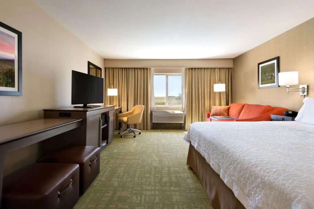 Summit Suites