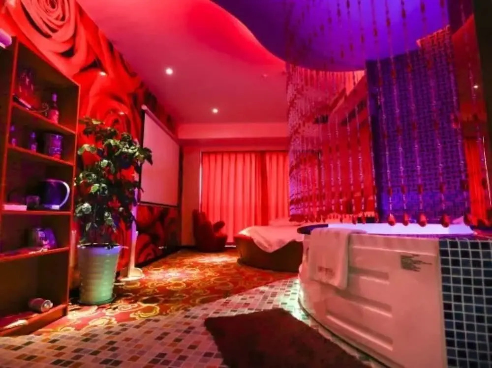 Romantic Love Theme Hotel