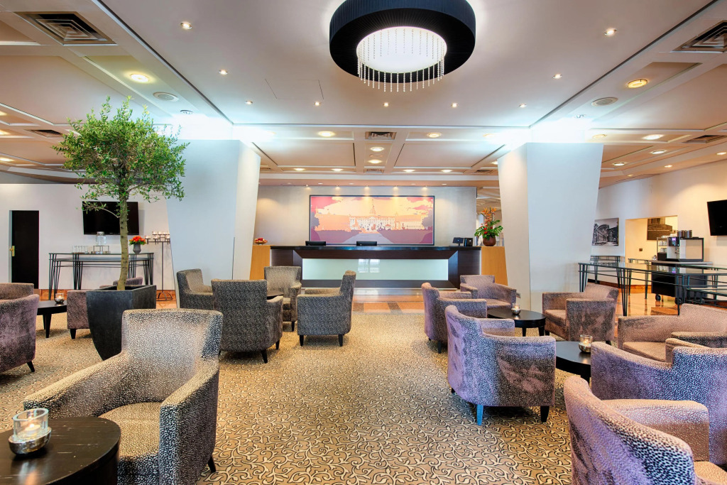 Отель The Q - Quadro City Hotel