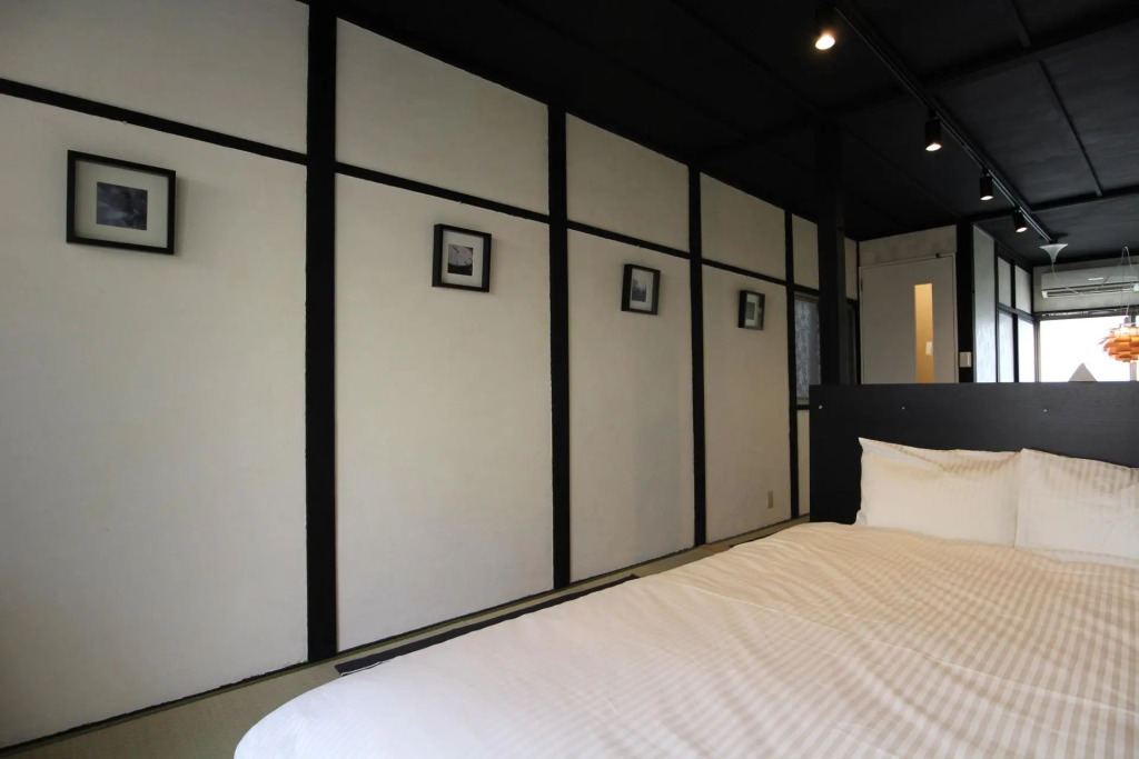 SEKAI HOTEL Tsuki