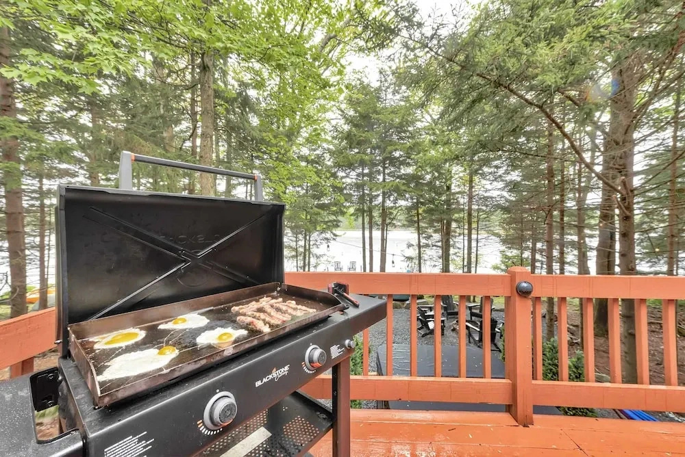 Lakefront Hot Tub Kayaks High End Peaceful