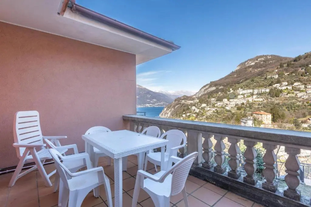 Mysa Properties - Lovely Studio between Lake and Castle