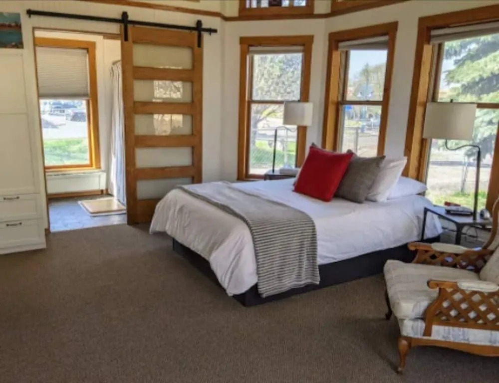 Endion Station Inn by Heirloom Boutique Collection