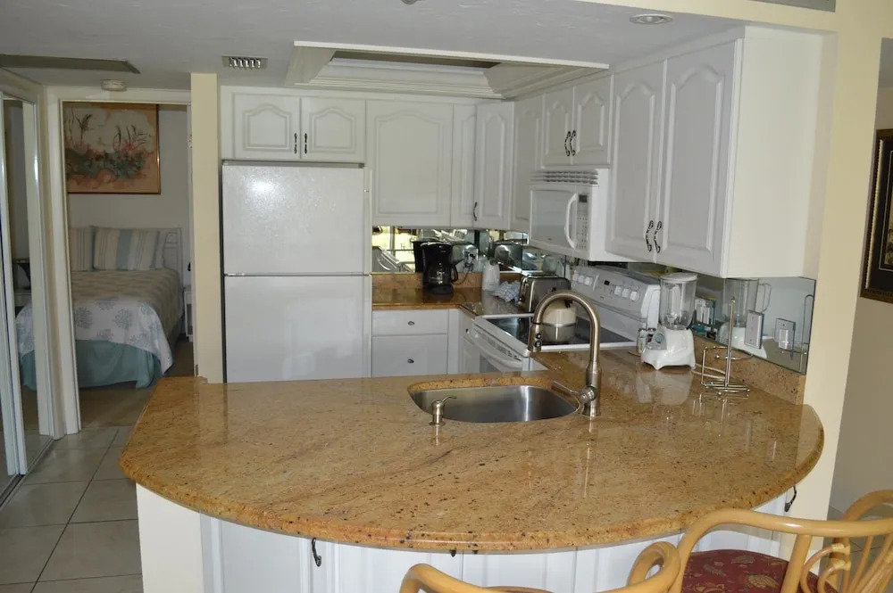 Cove II 413F 2 Bedroom Condo By Midnight Cove II