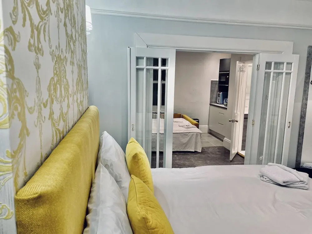 Ashbys Accommodation & Spa hire