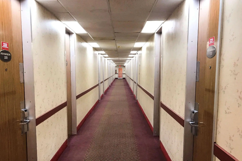 Perry Inn & Suites National Fairground I 75