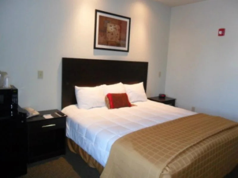 Settle Inn and Suites Seneca