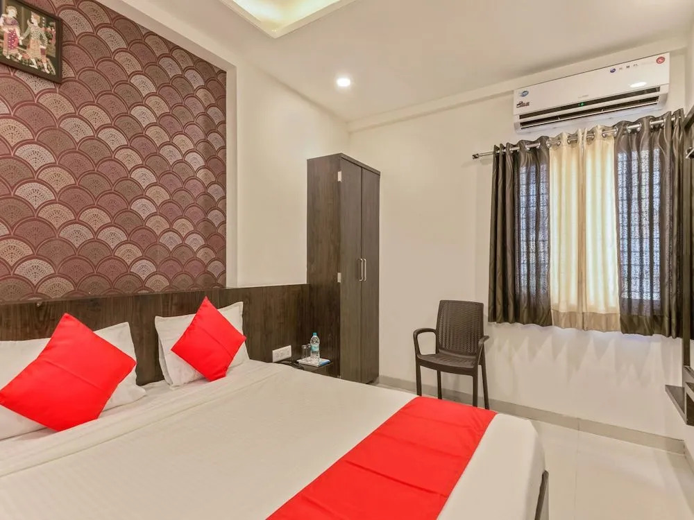 OYO 19196 Shree Sai Niladri Residency