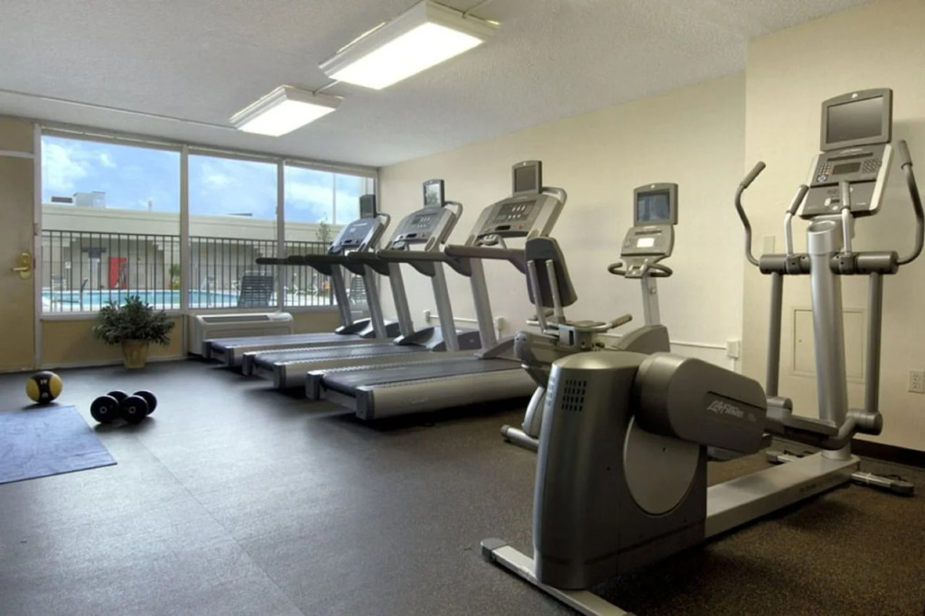 DoubleTree By Hilton Hotel Denver - Stapleton North