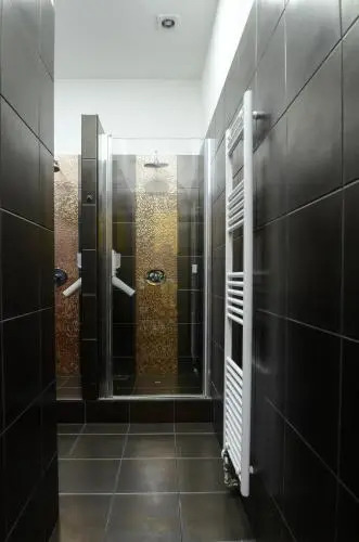E14 Design Hostel