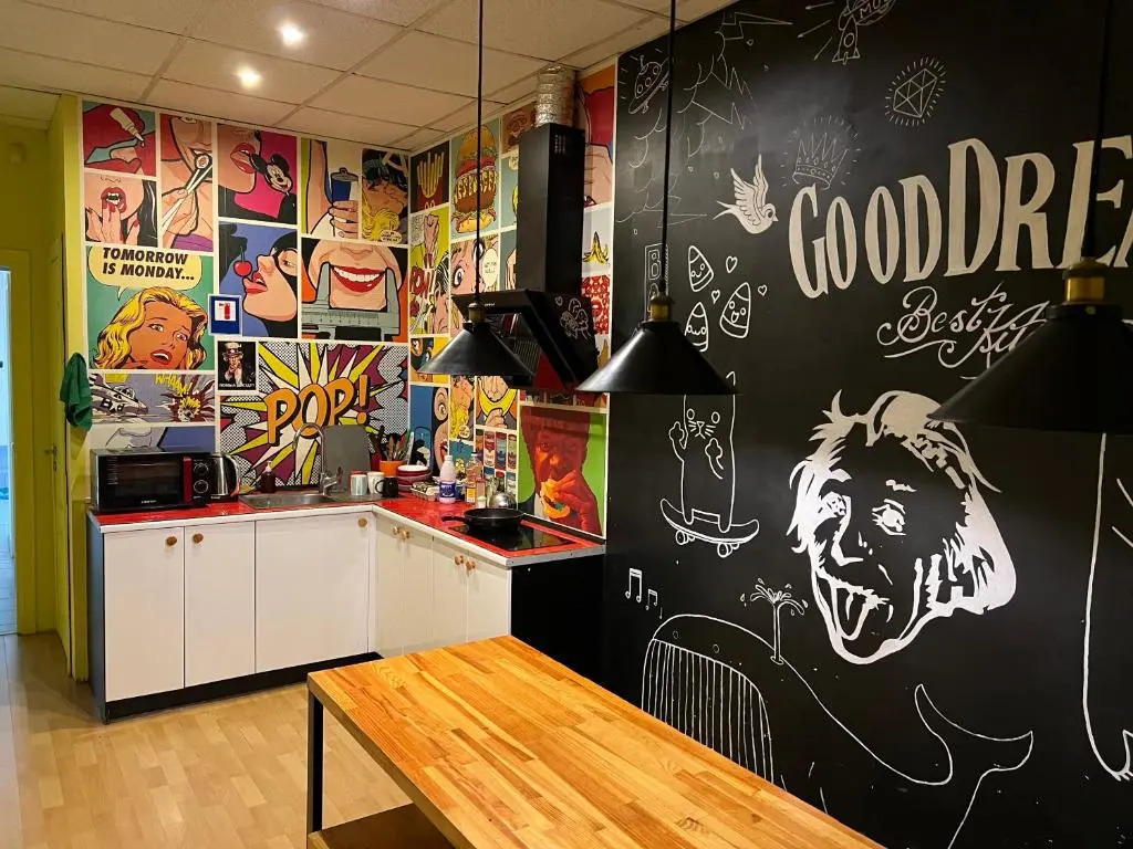 Good Dreams Hostel