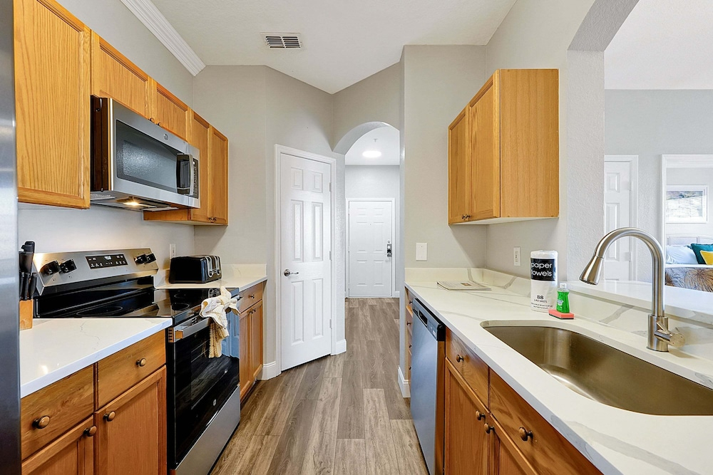 8105 Coconut Palm WAY Unit 205, Kissimmee,3beds