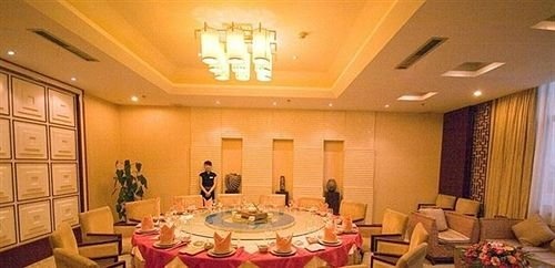 Qingyang Xifeng Hotel
