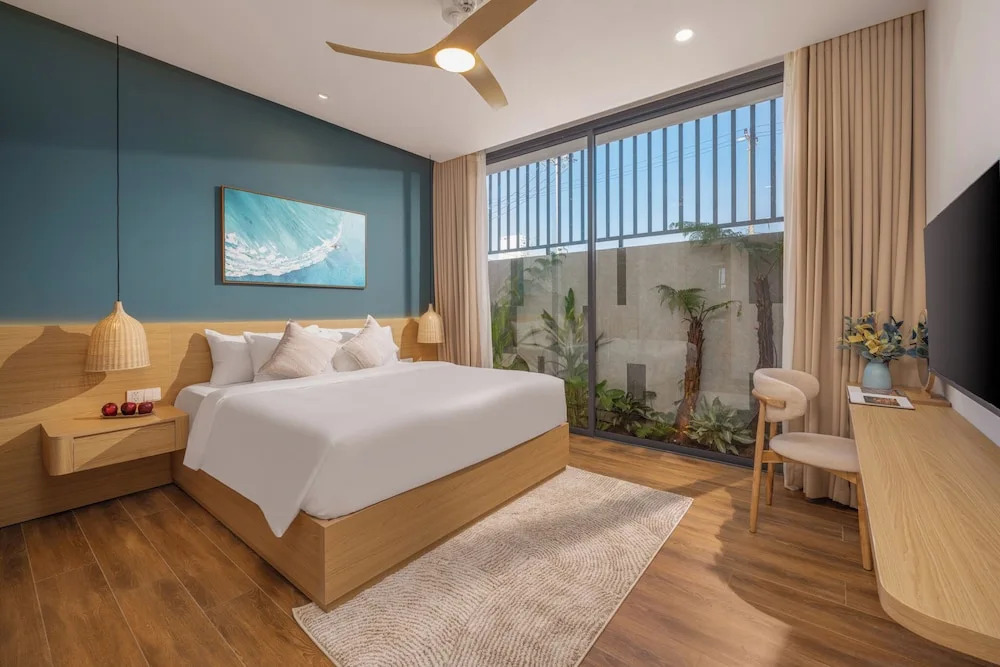 Amazing Newly Built Beach Pool Villas Danang