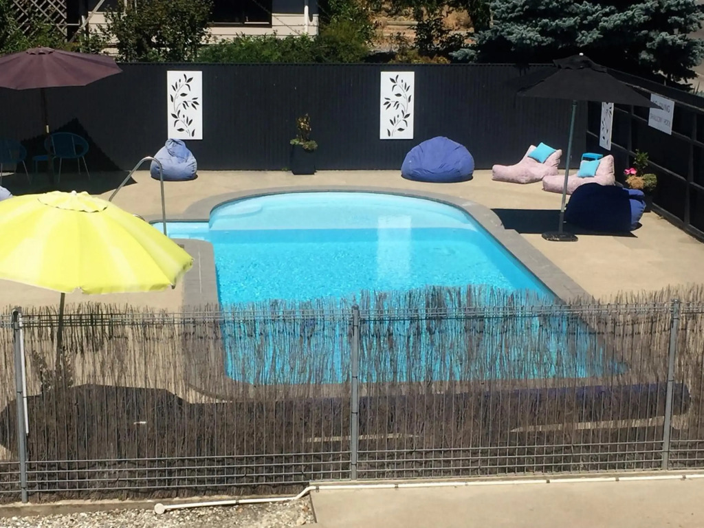 Fairway Motel & Apartments