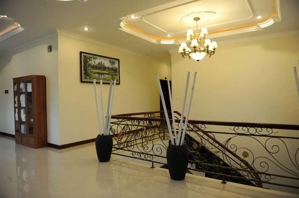Relax Inn Boutique