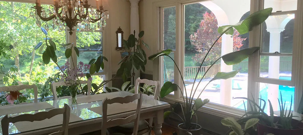 Enchanted Manor of Woodstock Bed and Breakfast