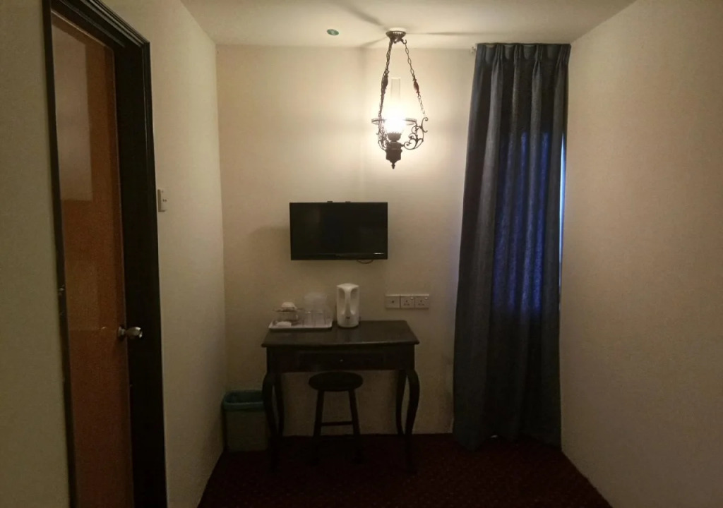 Hotel Sri Sutra - PJ Jalan 227