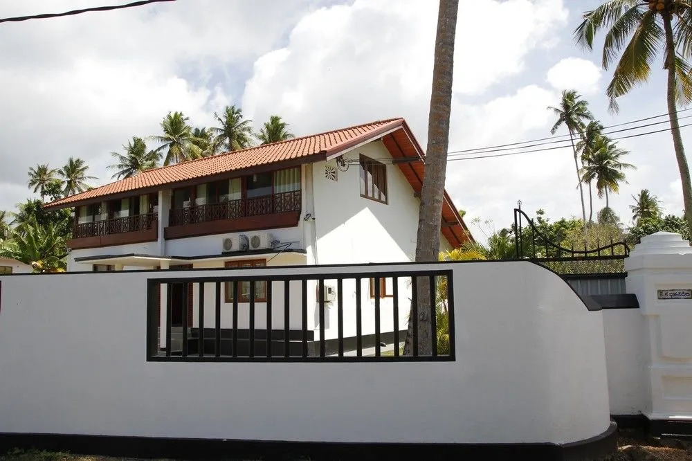 Acquabey Surf Villa