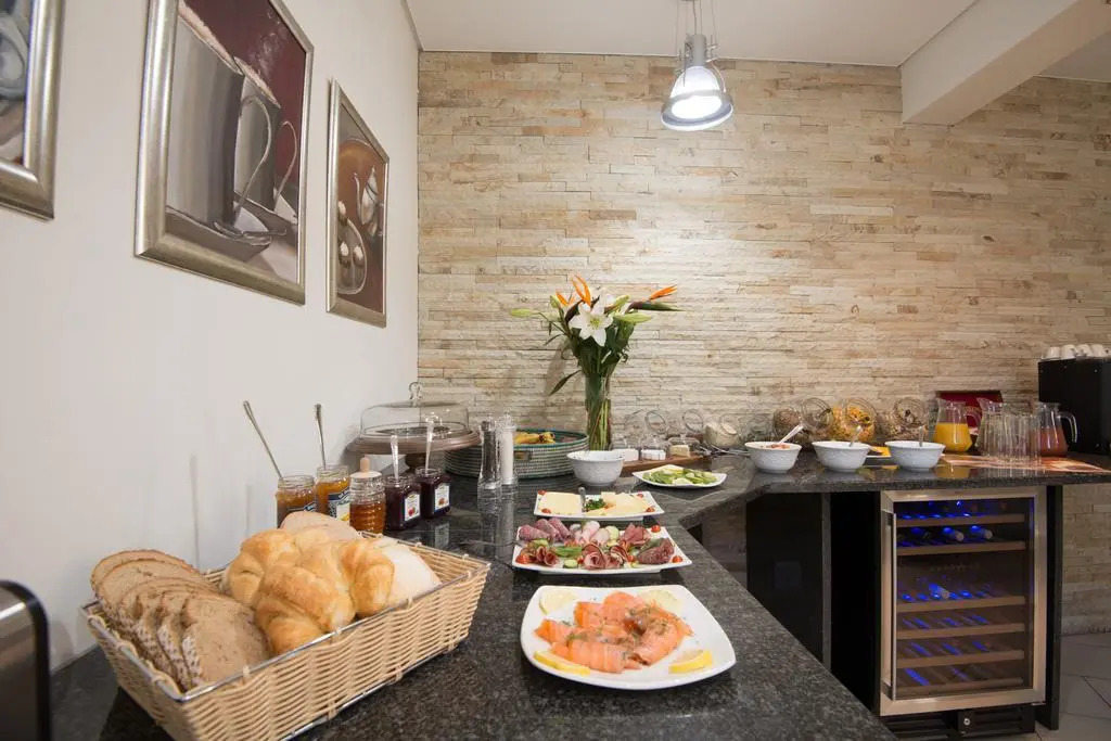 Monte Bello Guesthouse