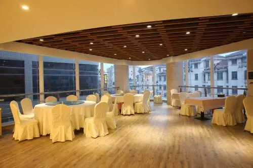 Zhangjiagang City Yahood Selected Hotel