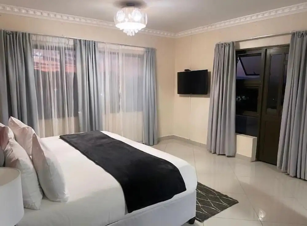 Dineo\s Lodge and Spa