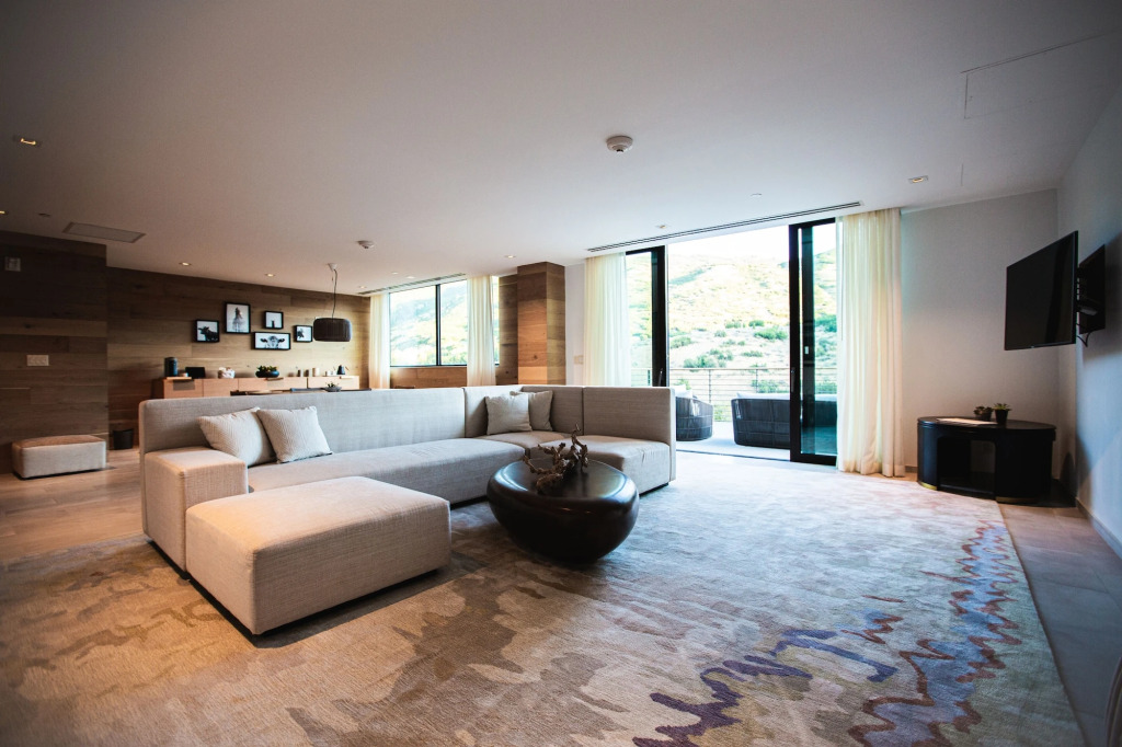 The Lodge at Blue Sky, Auberge Collection