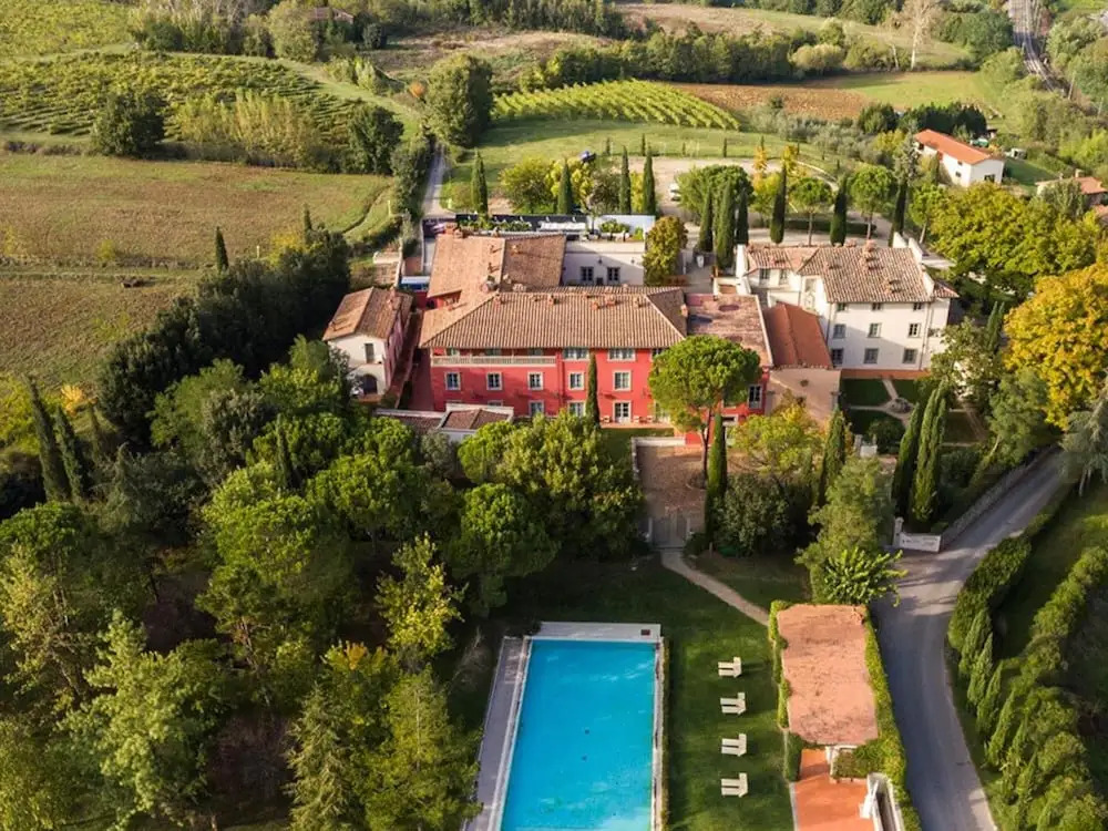Palagio 19 in Chianti With Shared Pool