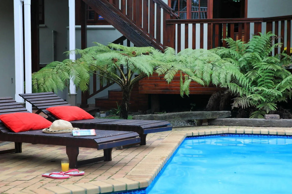 Loerie Guest Lodge