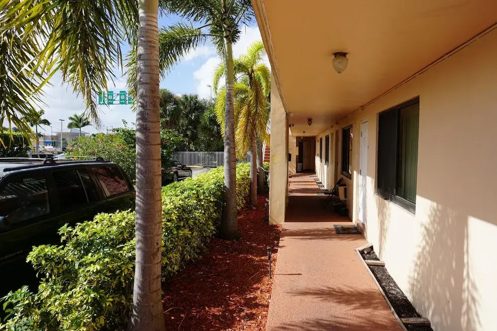 Mary Pop Apartments