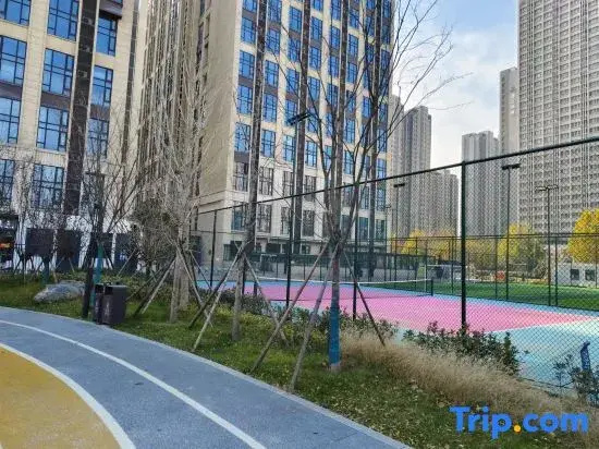 Tiantian Youxi Hotel (Zhengzhou Zhengshang Apartment Mingzhu Fengzhuang Metro Station Branch)