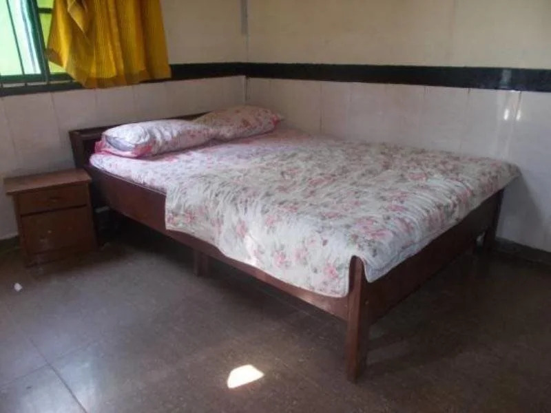 Adesua Hotel-Hostel