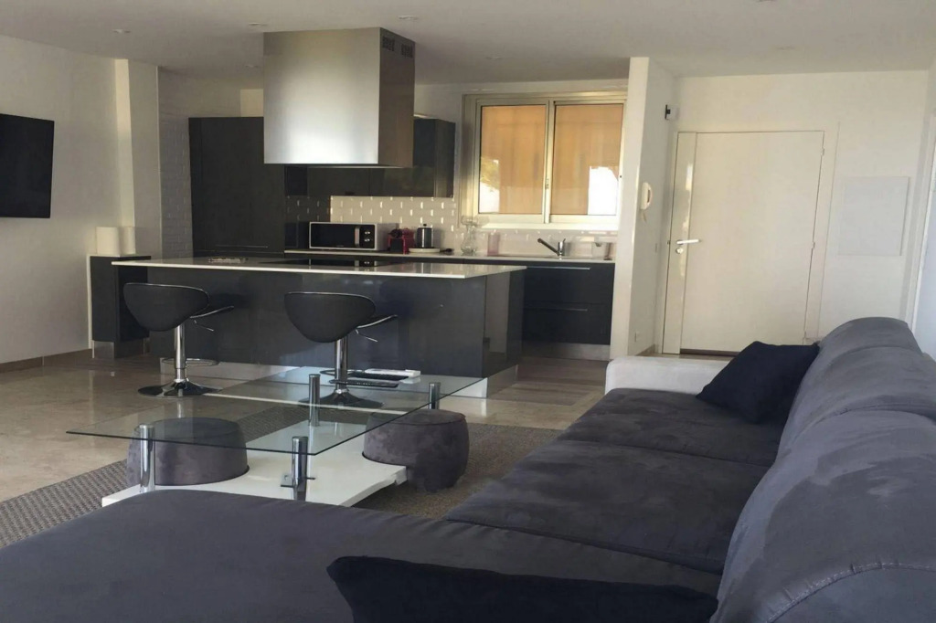 Panoramic Sea View Apartment