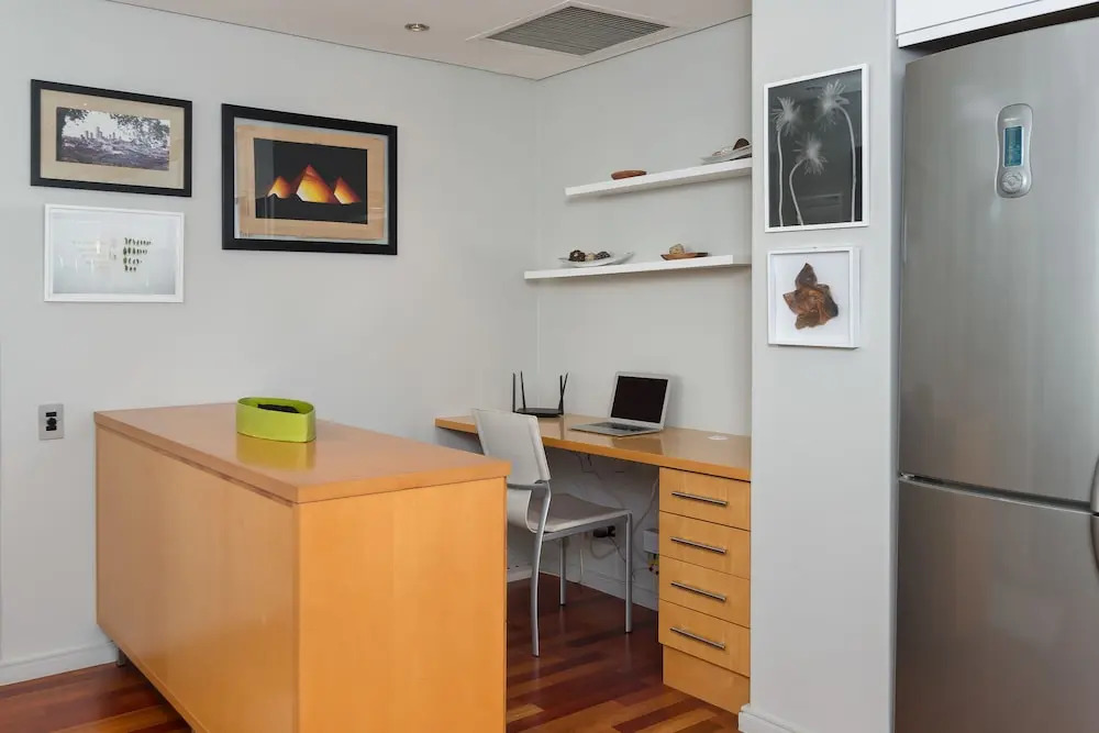 Cartwrights Corner 1506