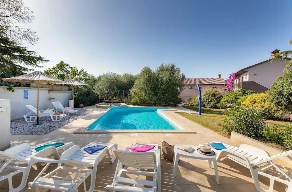 Villa in Pula near Roman Amphitheater