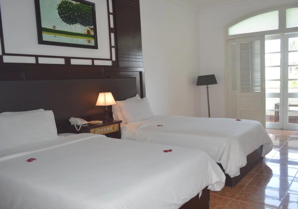 Sea and Sand Hotel