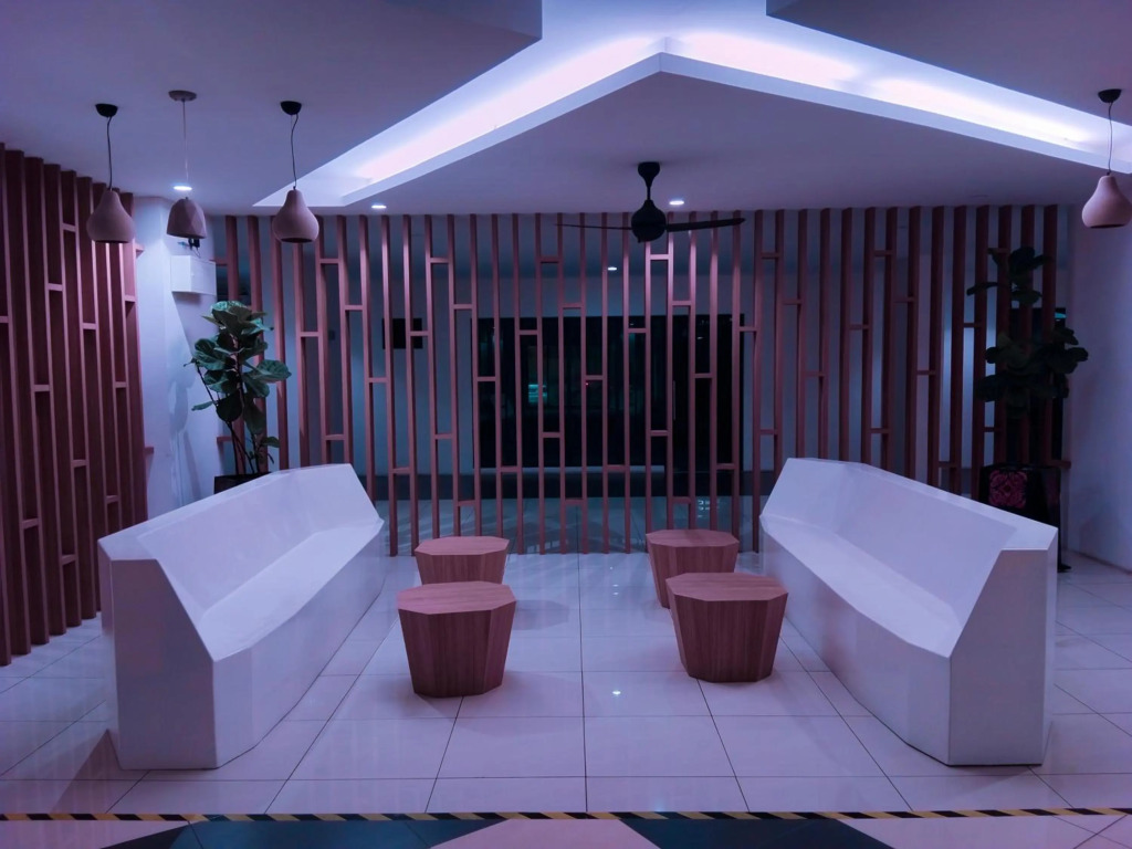 Preferred30 3R2B 7pax Meritus Perai
