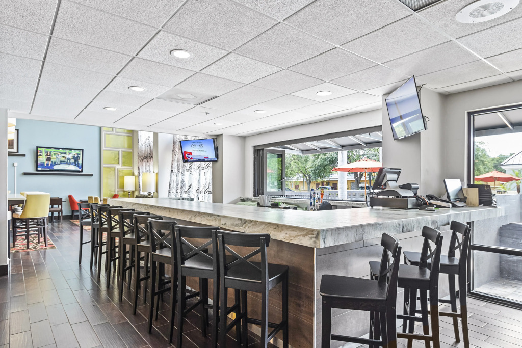 Holiday Inn - St. Petersburg West by IHG