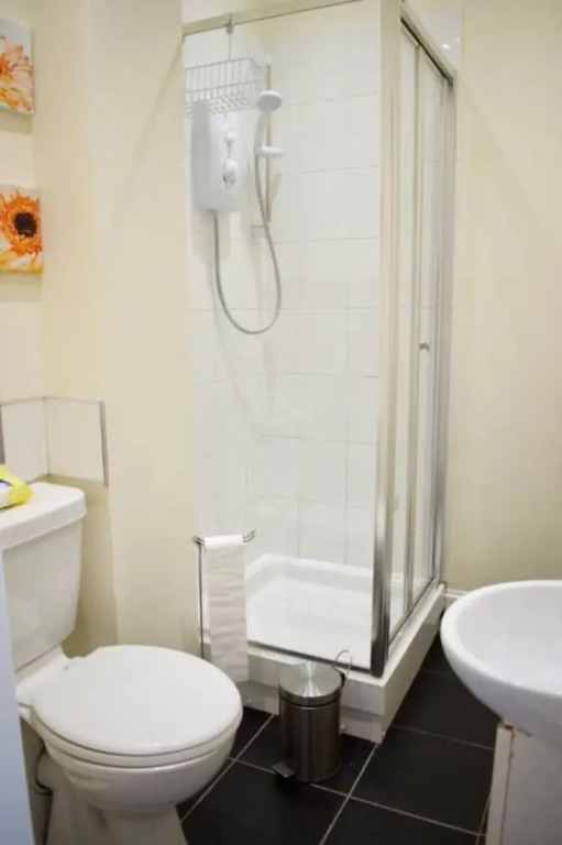 Fantastic 2 Bedroom Holyrood Apartment