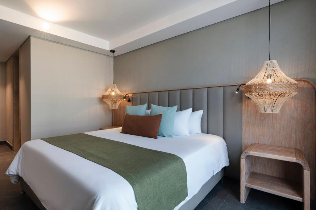 OZ Hotel Collection
