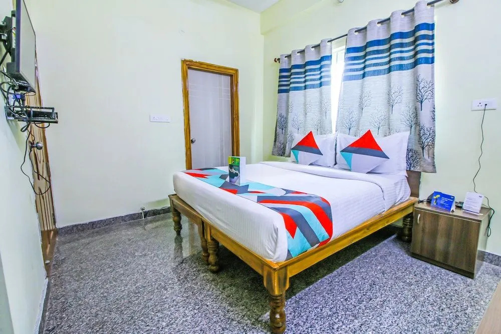 Sri Sai Suites By FabHotel