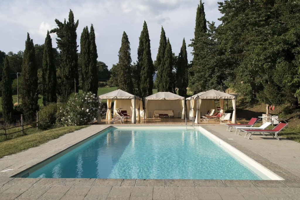 Villa la Topaia by VacaVilla