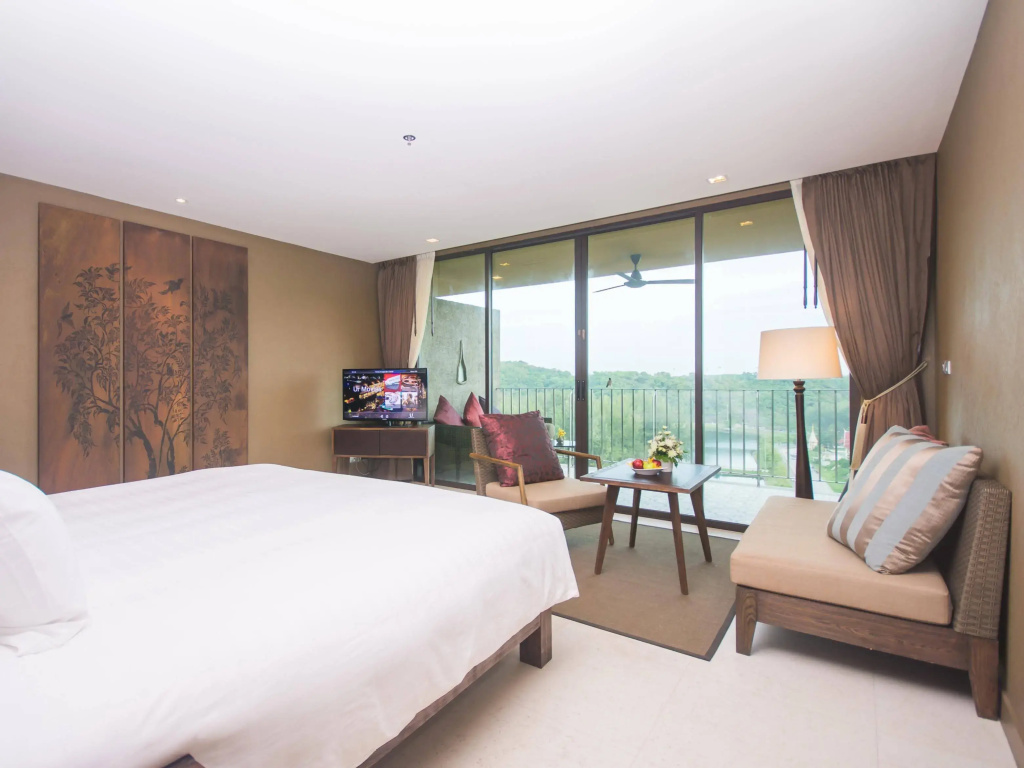 SUNSURI PHUKET Resort, Nai Harn Beach