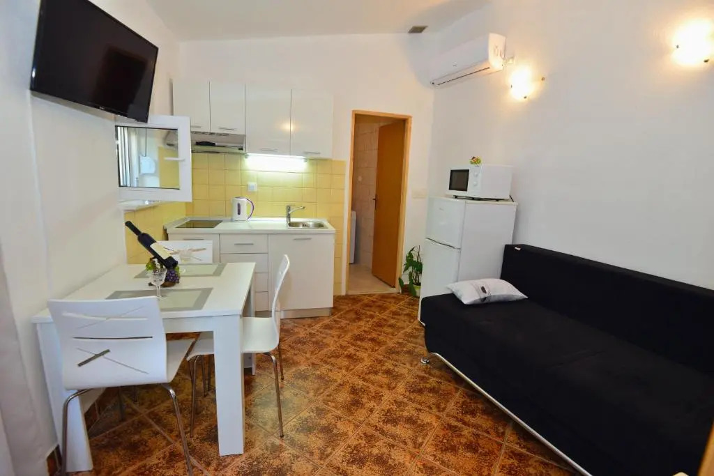 Apartments Veky 3