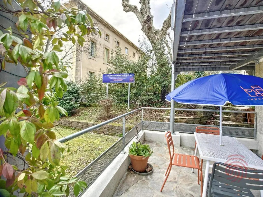 Appartement Lamalou-les-Bains, 1 pièce, 2 personnes - FR-1-451-56