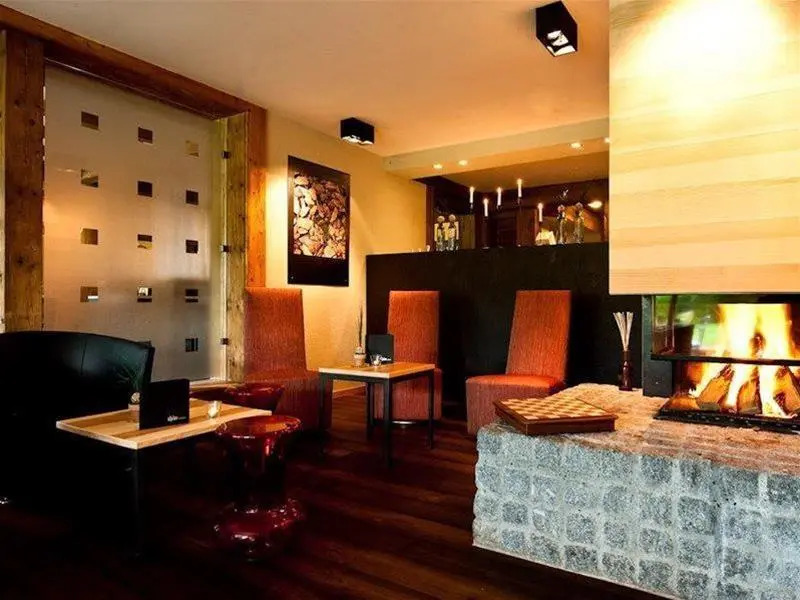 Hotel Alpine Lodge