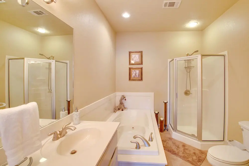 Pool & Lake Hamilton Access: Hot Springs Condo!