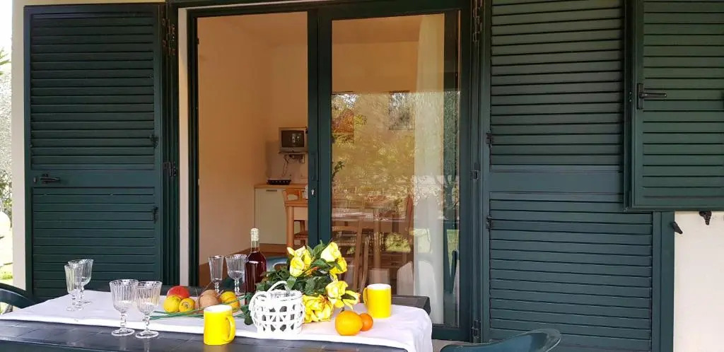 Dommos - Pareja Apartments