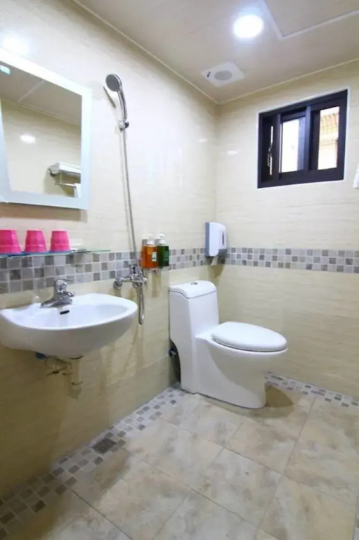 Happyday Guesthouse