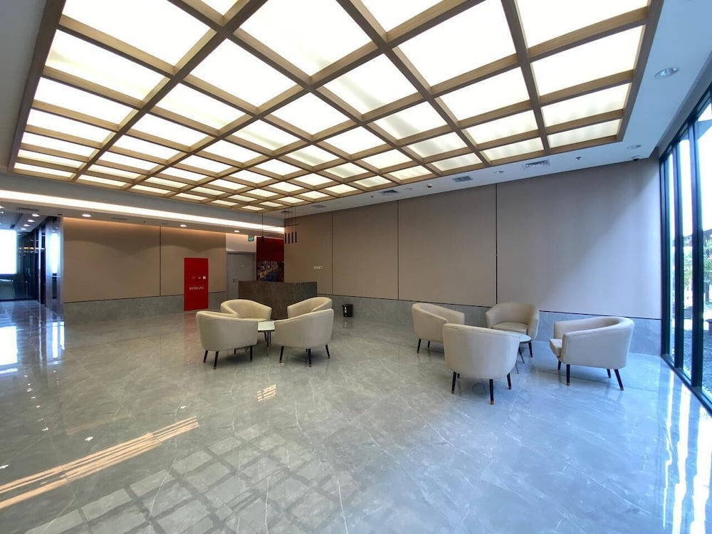 Enjoy Living Studio Apartment At Saffron Noble Next To Mall